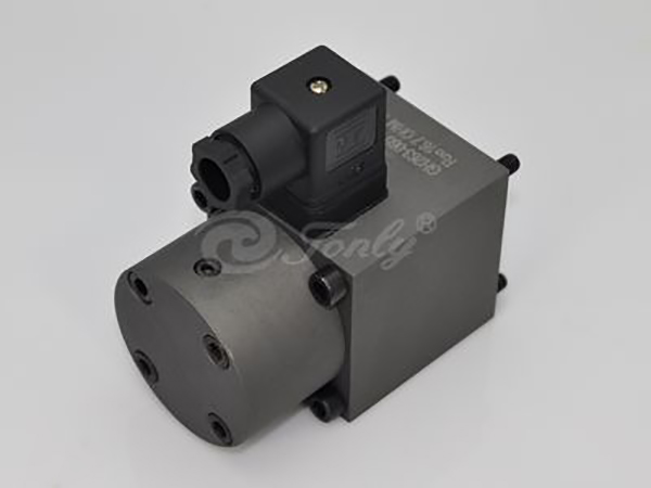 GP61油圧用の比例ソレノイド